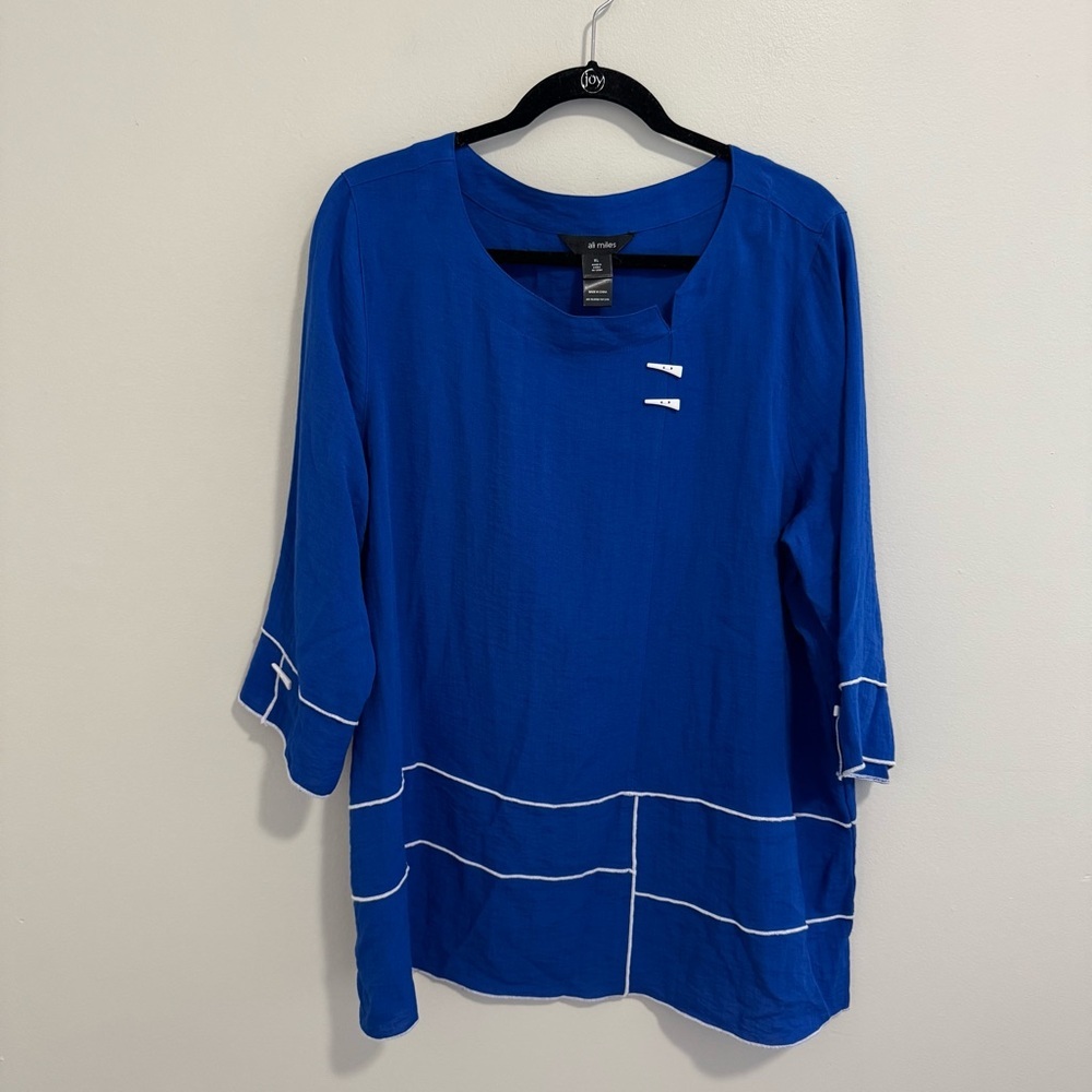 Ali Miles Lagenlook Blue Top